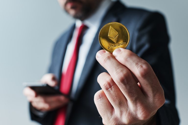 Criptomoedas: 5 mitos e mentiras desvendados pela XP Educação