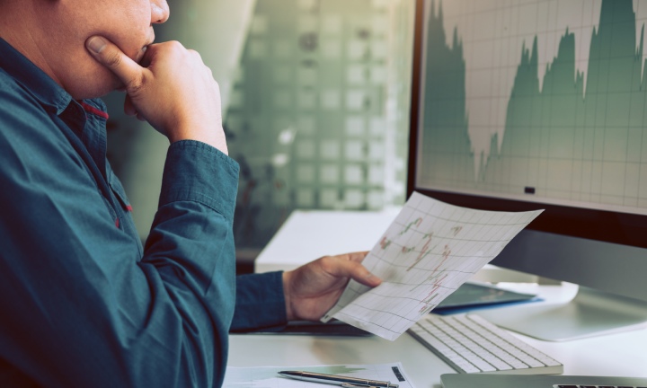 Não sabe o que é um investidor arrojado? Descubra suas características + principais investimentos