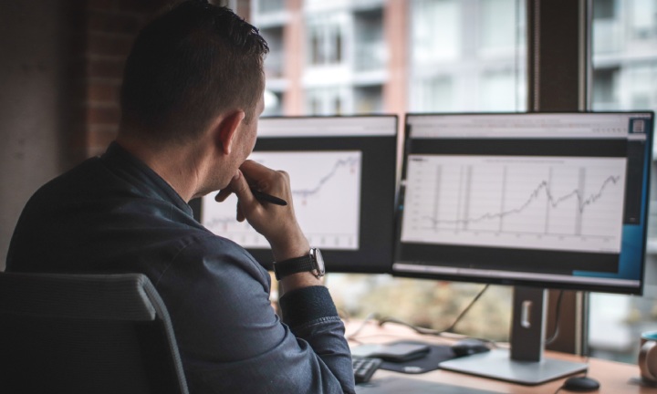 O que é o custo de oportunidade? Saiba como investir melhor!