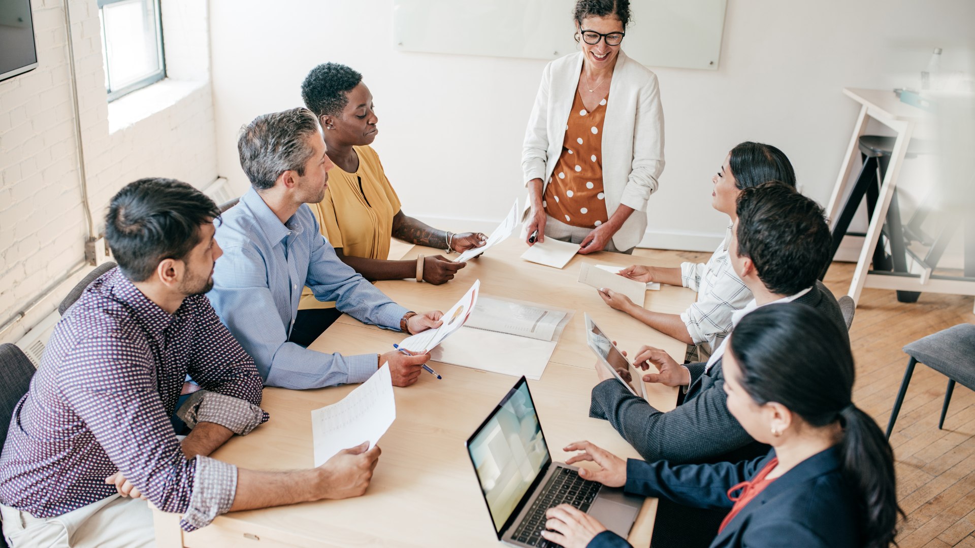 Diferença entre líder e chefe: características de cada profissional