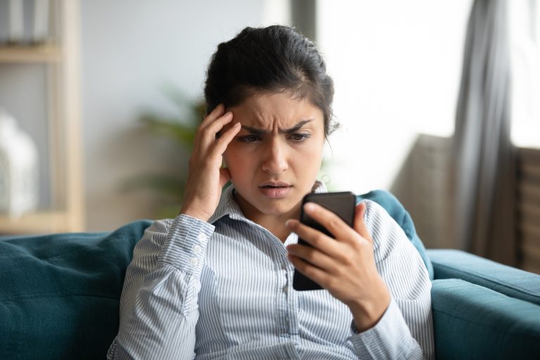 FOMO (Fear of Missing Out): saiba mais sobre essa síndrome