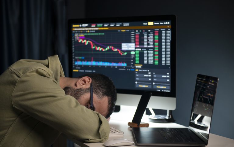 Precisamos falar sobre vício em criptomoedas, o novo transtorno do mercado financeiro