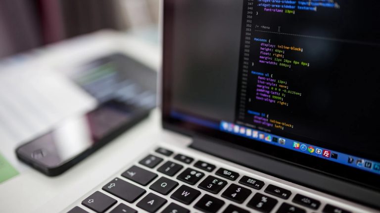 Como usar Visual Studio Code e por que aprender essa ferramenta?