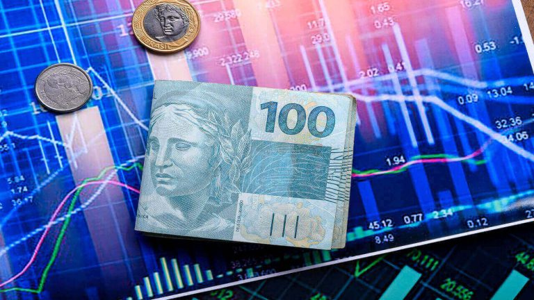 Como funciona a arbitragem no mercado financeiro? Confira riscos e benefícios