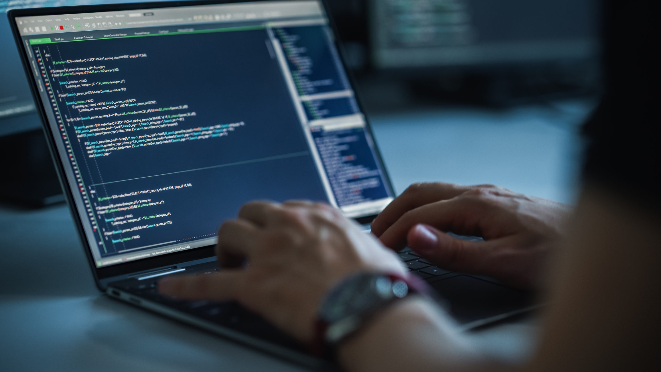 o-que-faz-um-desenvolvedor-de-software-e-como-se-tornar-um