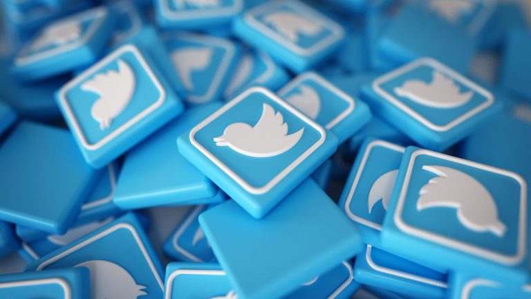 Elon Musk comprou o Twitter: como especialistas enxergam o futuro da plataforma?