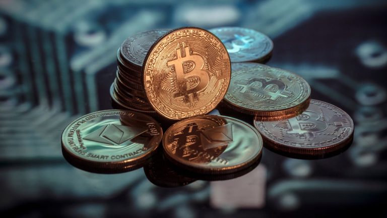 Qual a origem das criptomoedas? Descubra a história completa aqui